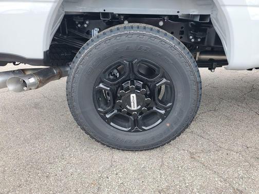 Avalanche 2026 Ford F-350 XL