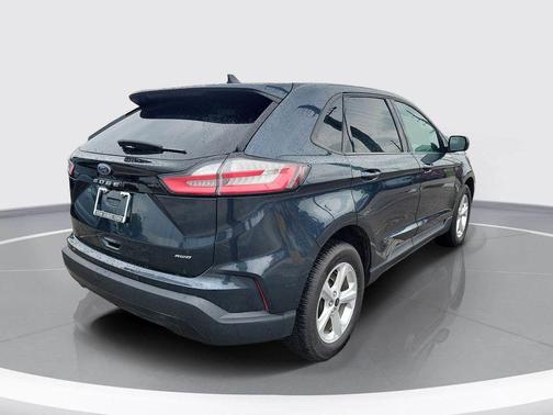 Blue Metallic 2024 Ford Edge SE
