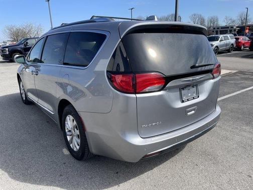 2019 Chrysler Pacifica Touring-L