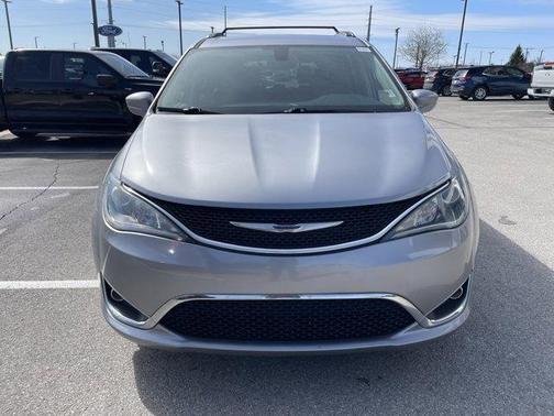 2019 Chrysler Pacifica Touring-L