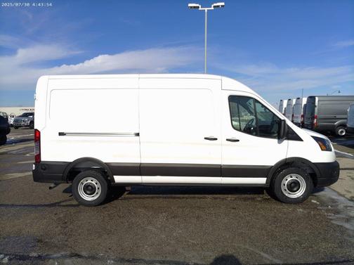 2026 Ford Transit-250 148 WB Medium Roof Cargo