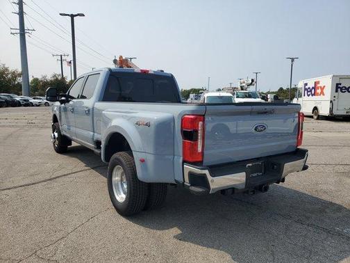 2025 Ford F-350 Lariat Super Duty