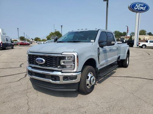 2025 Ford F-350 Lariat Super Duty