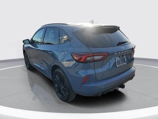 2025 Ford Escape ST-Line Elite