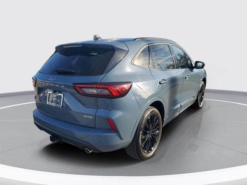 2025 Ford Escape ST-Line Elite