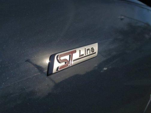 2025 Ford Escape ST-Line Elite