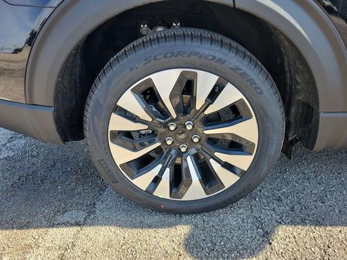 Black Metallic 2026 Ford Explorer Platinum