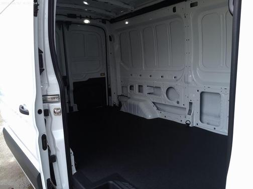 2026 Ford Transit-250 148 WB Medium Roof Cargo