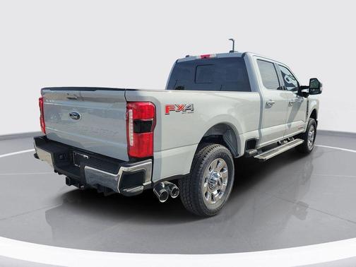 Avalanche 2026 Ford F-350 Lariat Super Duty