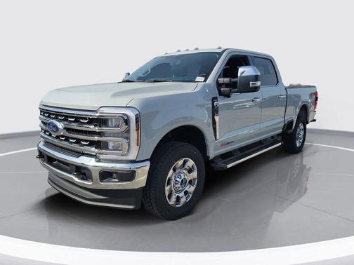 Avalanche 2026 Ford F-350 Lariat Super Duty