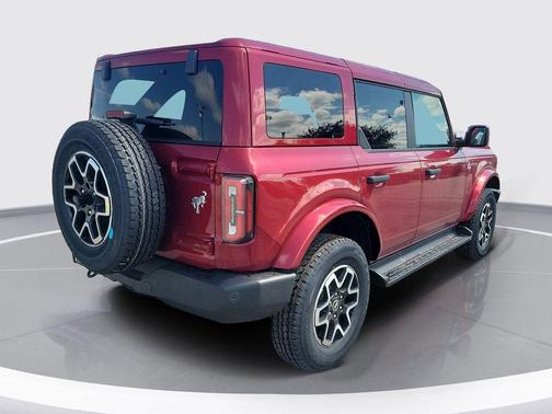 Ruby 2026 Ford Bronco Outer Banks