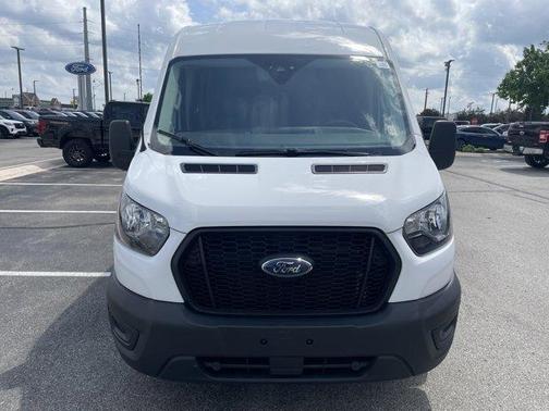 2022 Ford Transit-250 Base