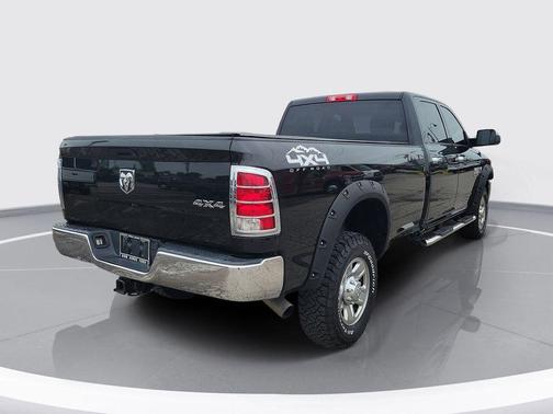 Brilliant Black Crystal Pearlcoat 2018 RAM 2500 Tradesman