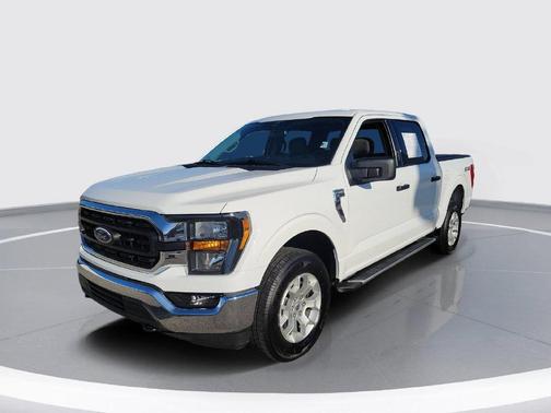 Oxford White 2023 Ford F-150 XLT