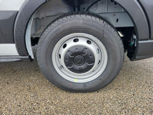 Oxford White 2026 Ford Transit-250 Base