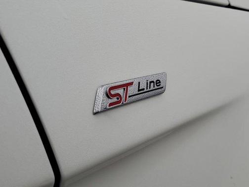 2023 Ford Edge ST Line