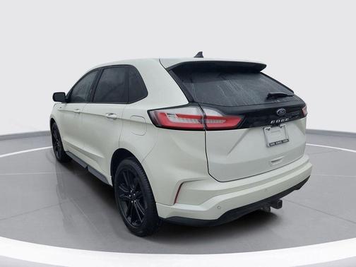 2023 Ford Edge ST Line