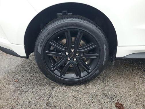 2023 Ford Edge ST Line