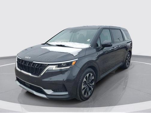 2023 Kia Carnival EX