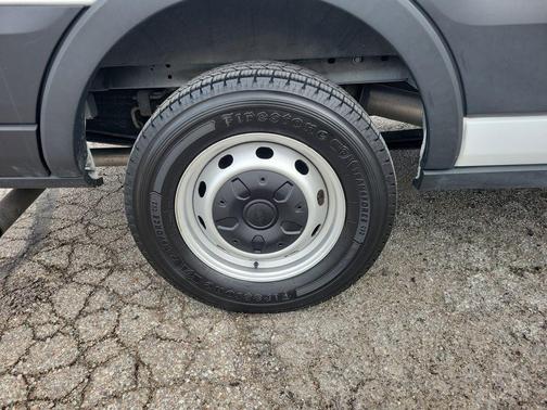 2022 Ford Transit-250 Base