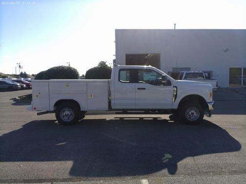 2025 Ford F-250 XL