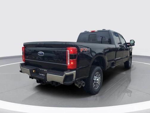 2026 Ford F-350 Lariat Super Duty