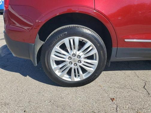 2018 Cadillac XT5 Premium Luxury