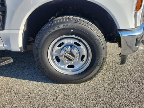 Oxford White 2026 Ford F-250 XL