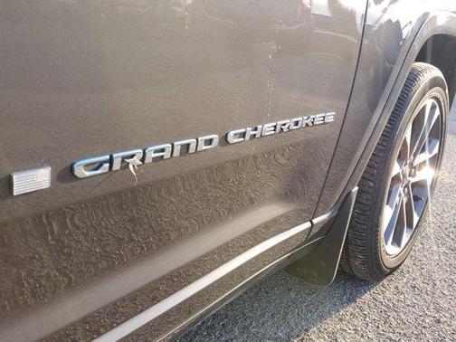 2022 Jeep Grand Cherokee 4xe Overland