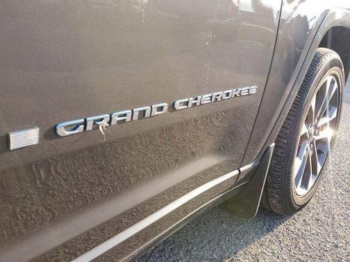 2022 Jeep Grand Cherokee 4xe Overland