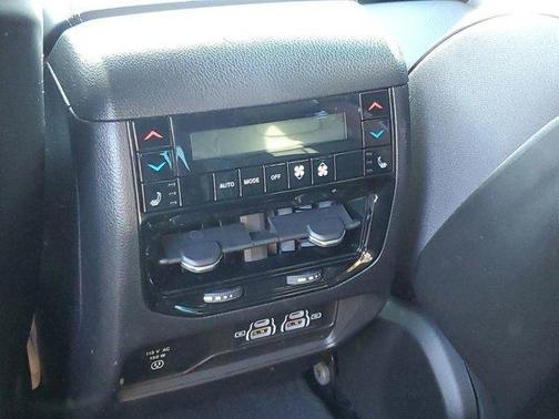 2022 Jeep Grand Cherokee 4xe Overland