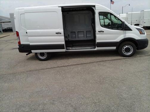 2025 Ford Transit-250 148 WB Medium Roof Cargo