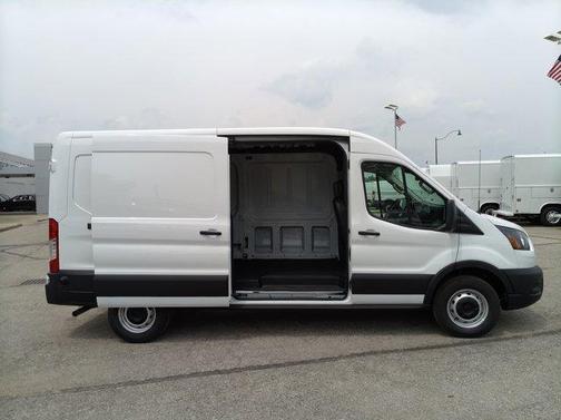 2025 Ford Transit-250 148 WB Medium Roof Cargo