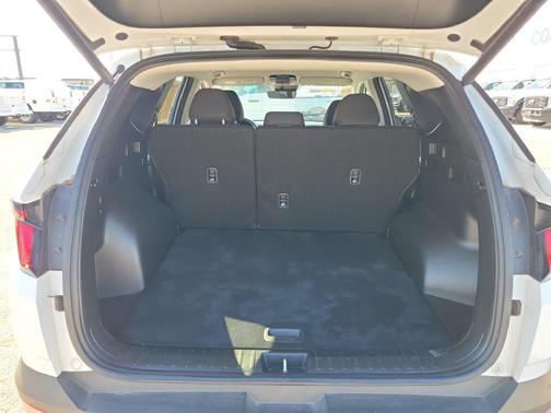White Pearl 2024 Hyundai TUCSON SEL