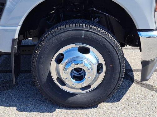 2025 Ford F-350 Lariat Super Duty