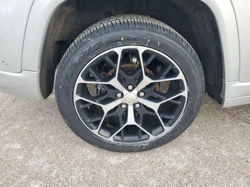 2023 Jeep Grand Cherokee Summit