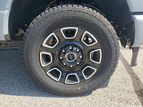 2025 Ford F-350 Platinum