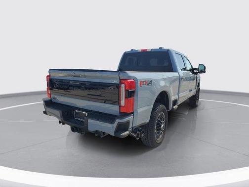 2025 Ford F-350 Platinum