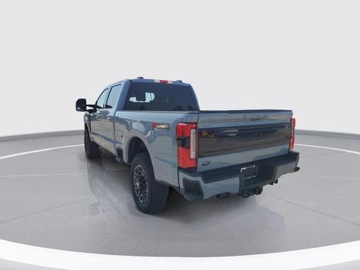 2025 Ford F-350 Platinum