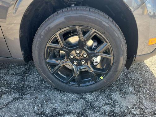 Carbonized Gray Metallic 2026 Ford Maverick Lariat