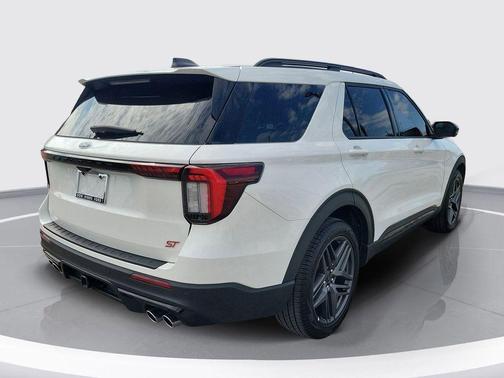 White Metallic 2025 Ford Explorer ST
