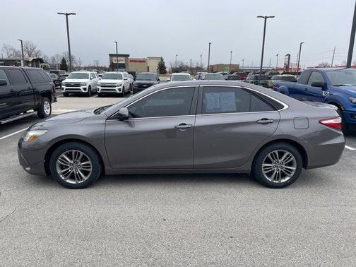 2016 Toyota Camry SE