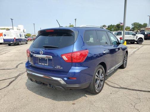 2017 Nissan Pathfinder Platinum