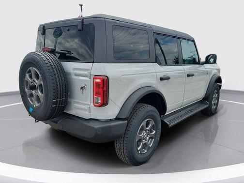 Avalanche Gray 2026 Ford Bronco Big Bend