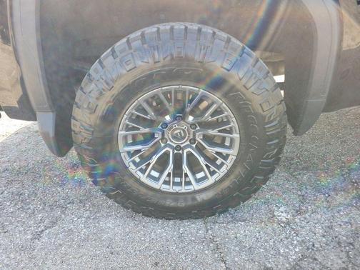 Onyx Black 2022 GMC Sierra 1500 AT4