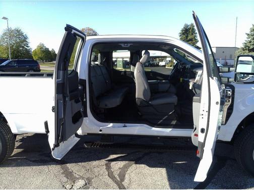 Oxford White 2026 Ford F-250 XL