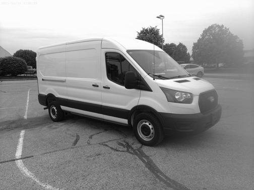 Oxford White 2026 Ford Transit-250 148 WB Medium Roof Cargo