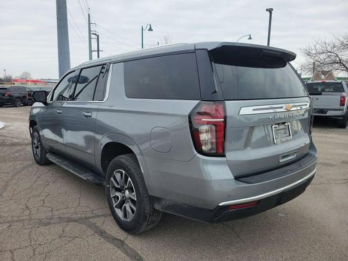 2023 Chevrolet Suburban LS