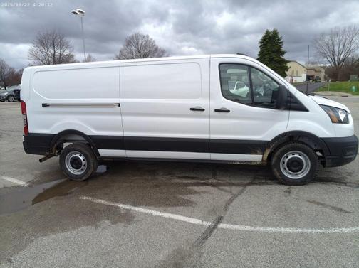Oxford White 2026 Ford Transit-250 Base
