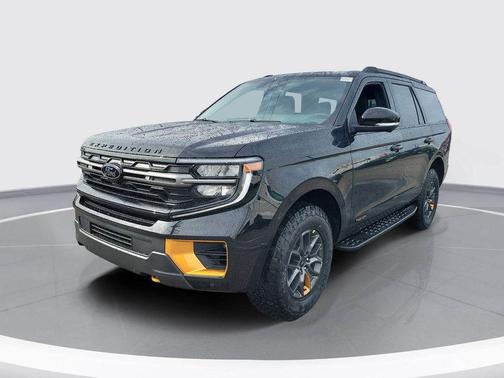 Agate Black Metallic 2026 Ford Expedition Tremor